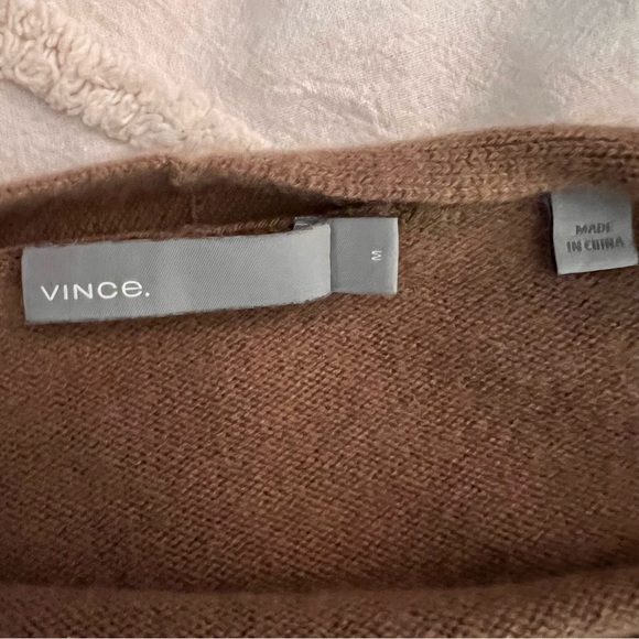 Vince tan cashmere sweater - Picture 2 of 5